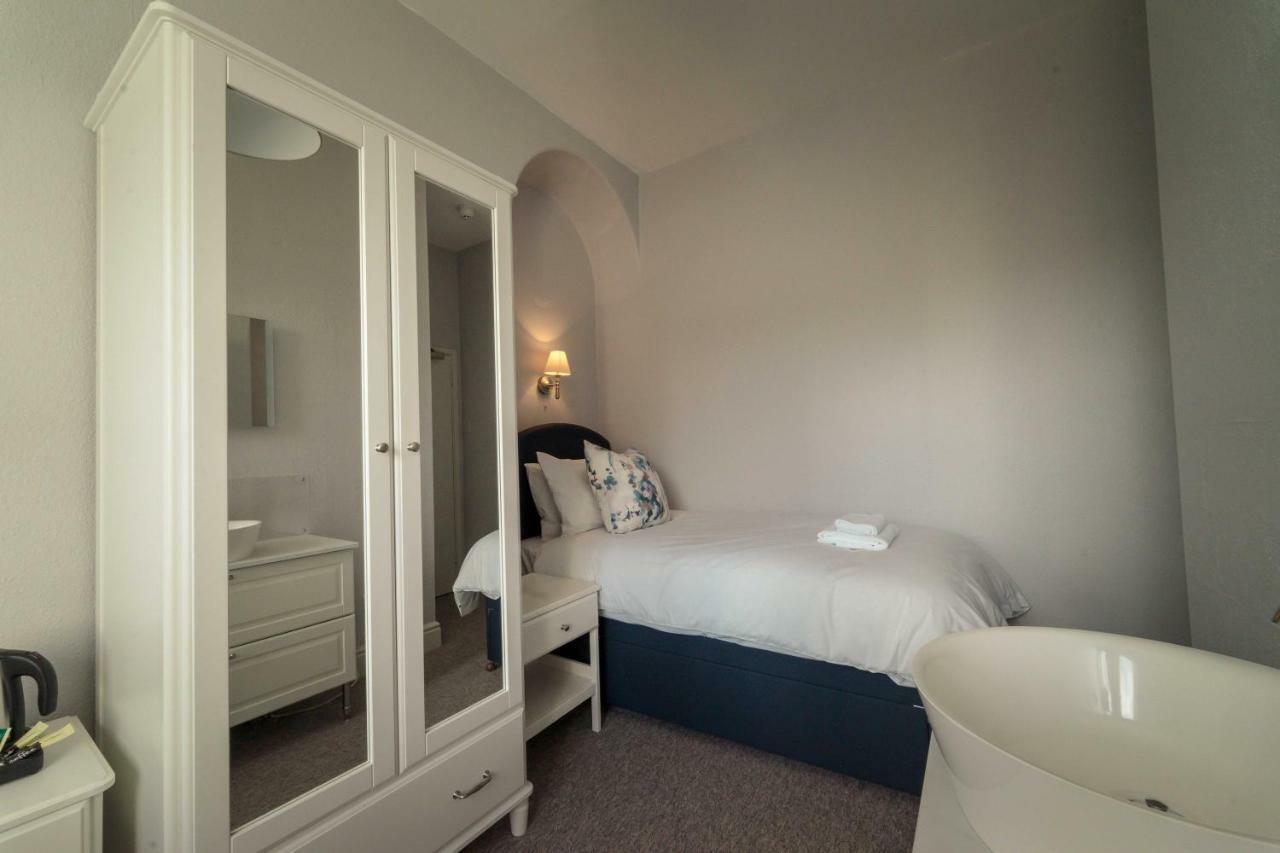 Anabelle'S Guest House Бат Екстер'єр фото